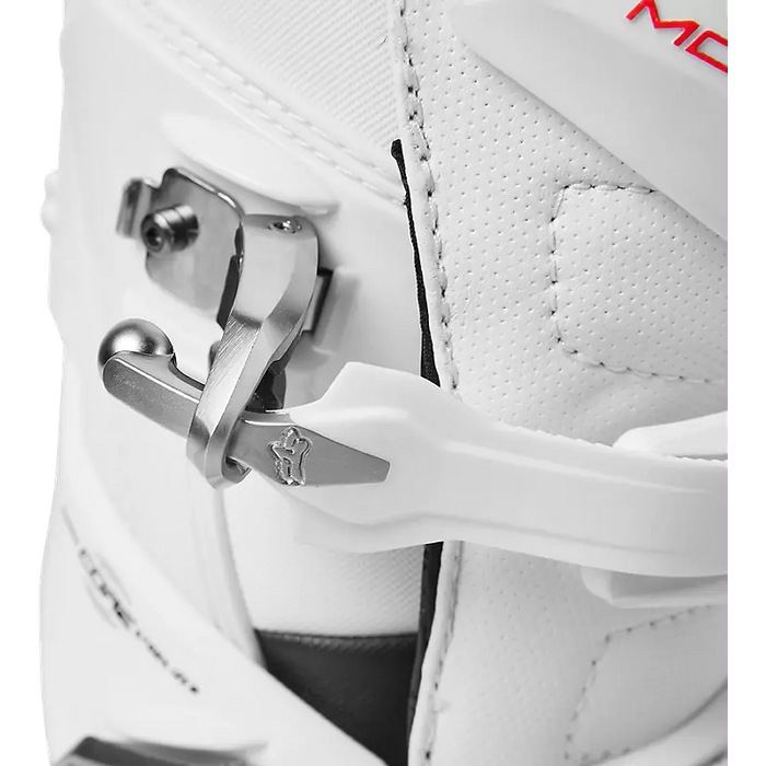 Motion Boots - White
