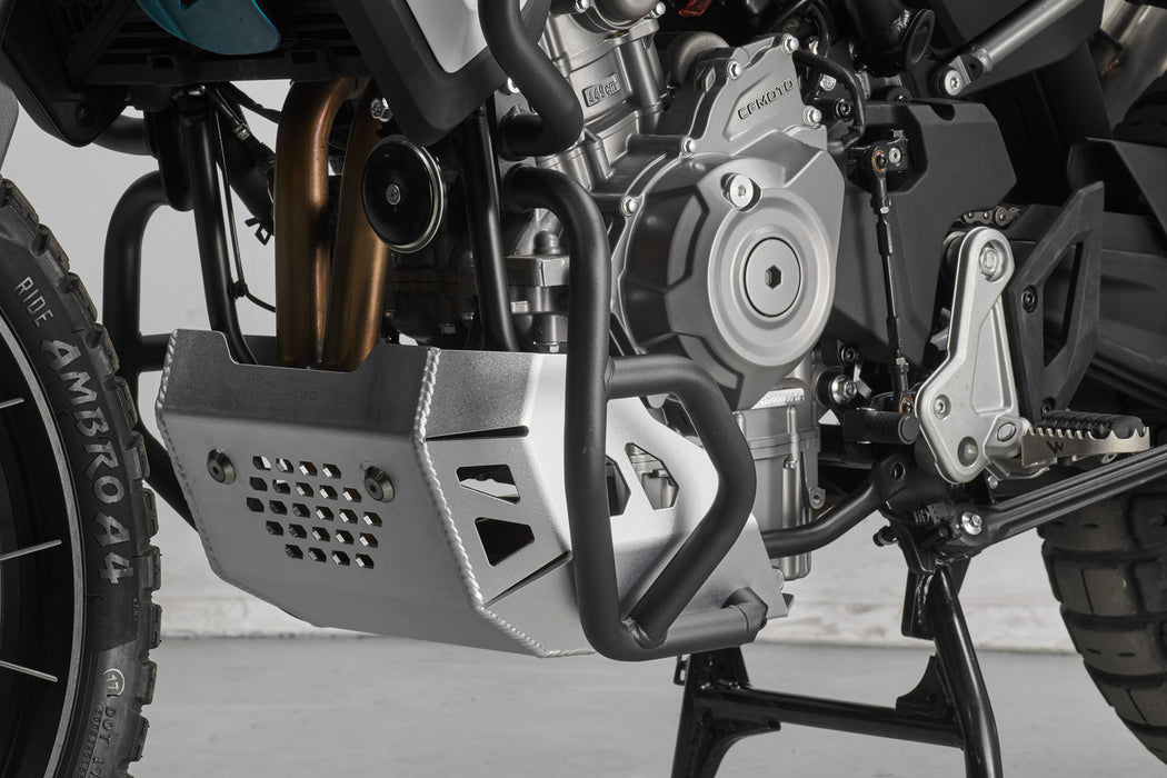 CF MOTO LOWER SIDE BUMPER (BLACK)