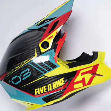 Altitude 2.0 Carbon Fiber Helmet - Ultrabeast