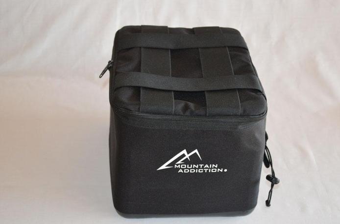Mountain Addiction Small Tunnel Bag